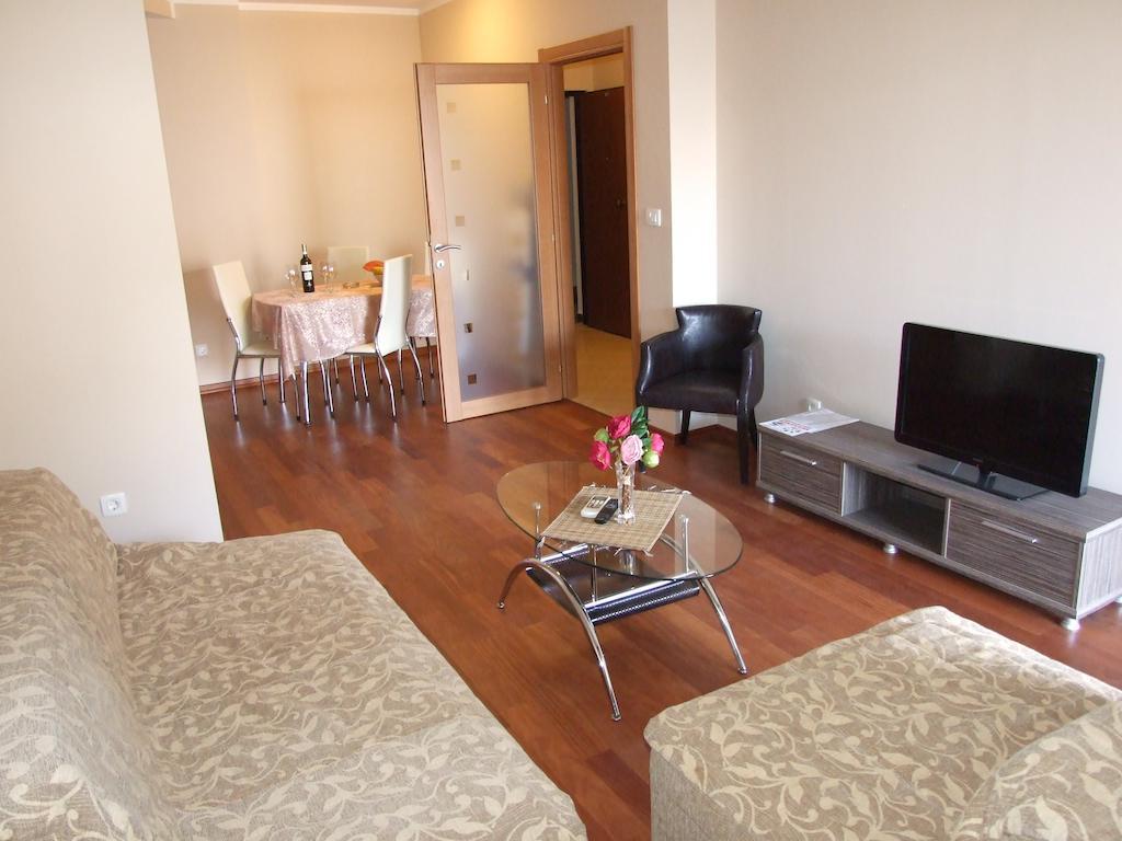 Apartments Oaza 2 Petrovac 객실 사진
