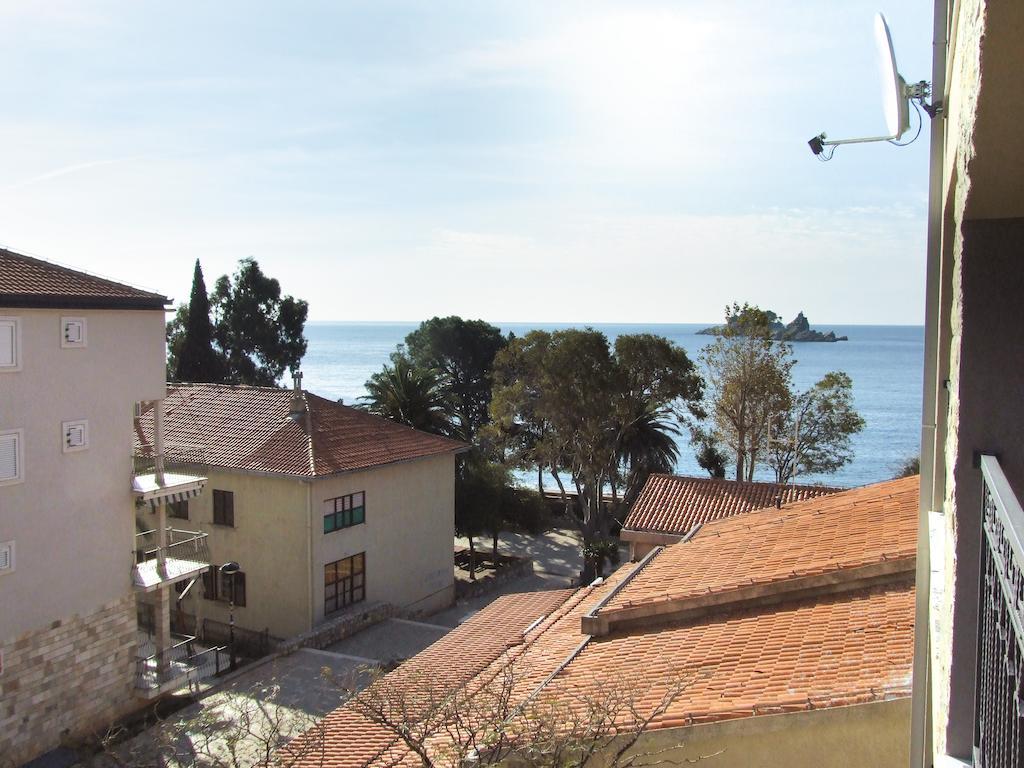 Apartments Oaza 2 Petrovac 객실 사진
