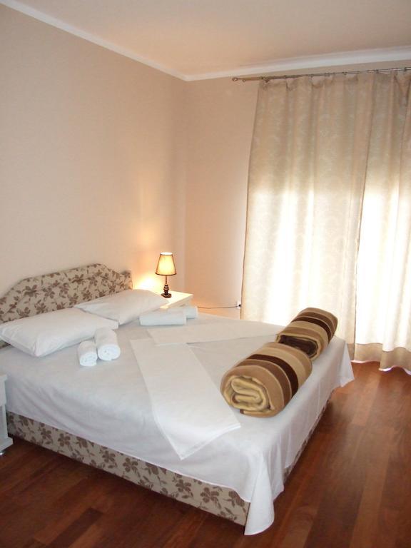 Apartments Oaza 2 Petrovac 객실 사진