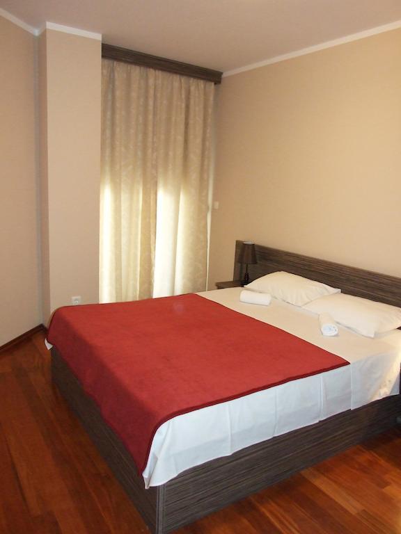 Apartments Oaza 2 Petrovac 객실 사진