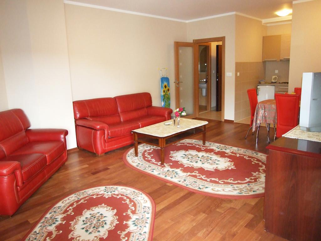 Apartments Oaza 2 Petrovac 객실 사진