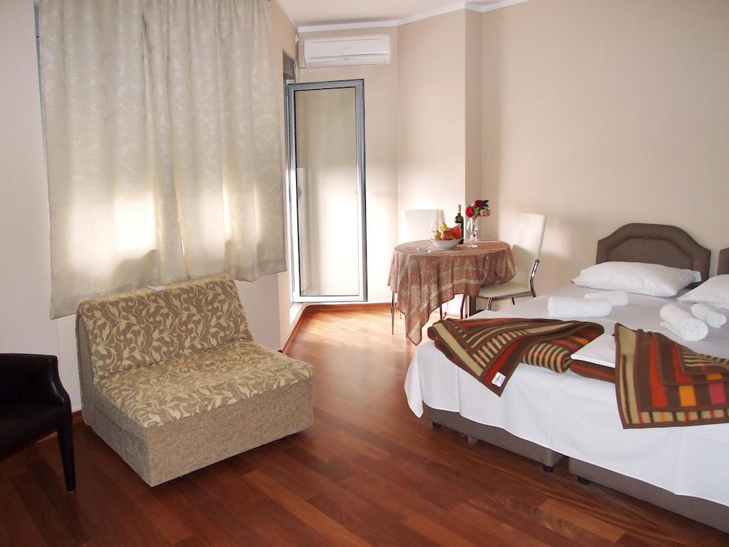 Apartments Oaza 2 Petrovac 객실 사진